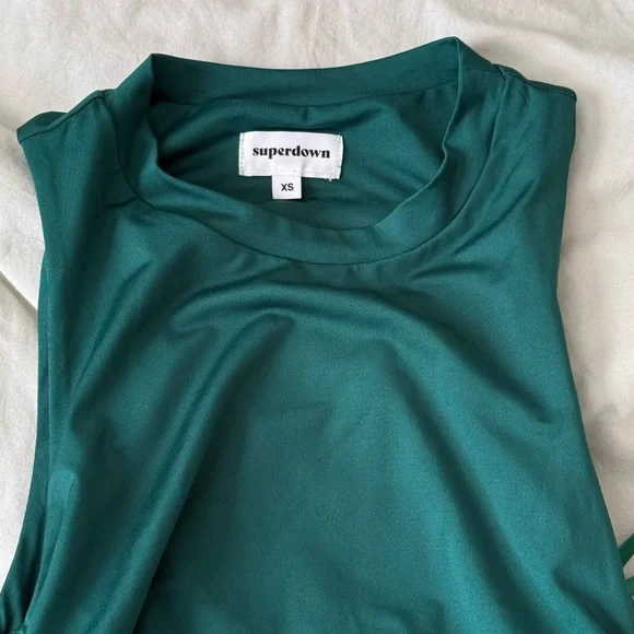 SUPERDOWN green rouged dress - Picture 3 of 3